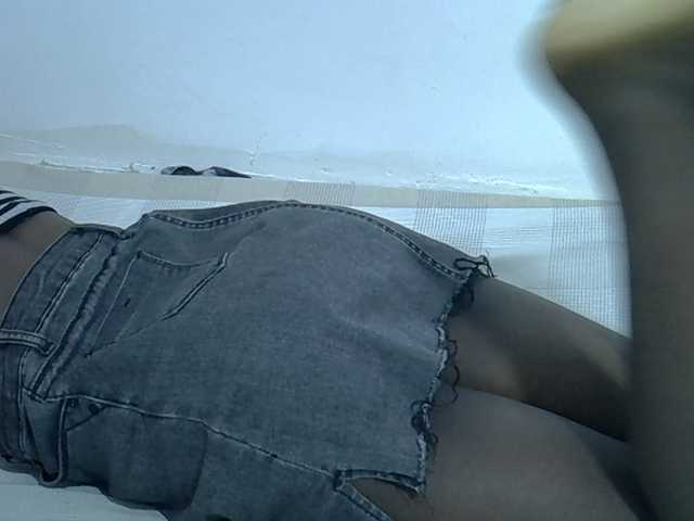 sexyass20 live cam on BongaCams
