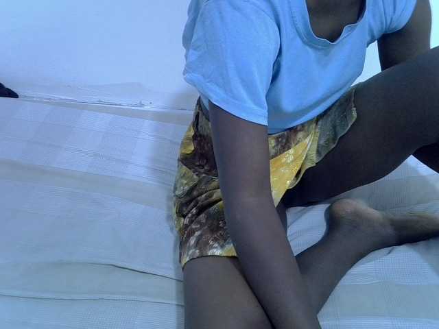 sexyass20 live cam on BongaCams