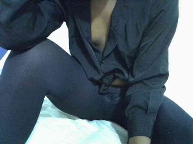 sexyass20 webcam