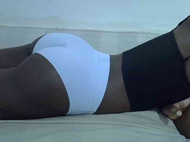 sexyass20 webcam