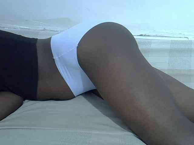 sexyass20 webcam