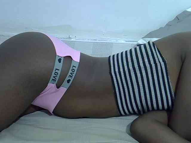 sexyass20 webcam