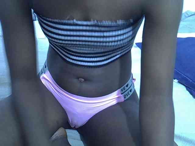 sexyass20 webcam