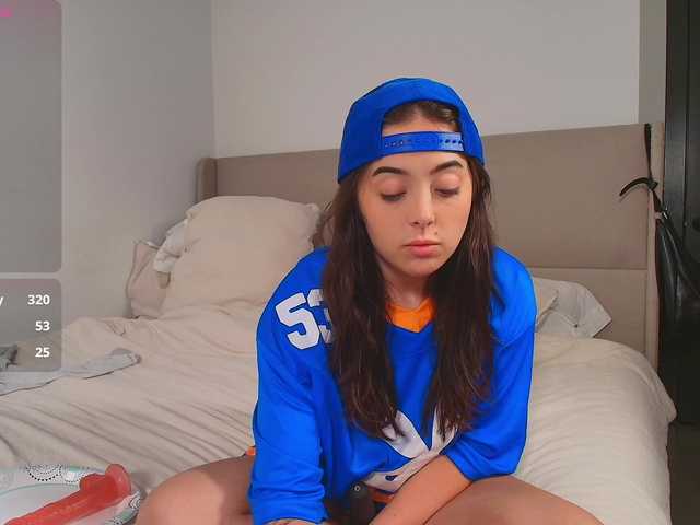 Liloshroxy Live Cam on BongaCams