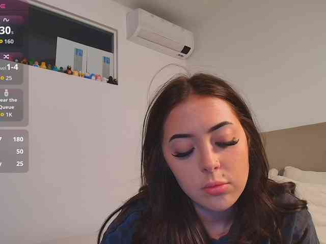 Liloshroxy webcam