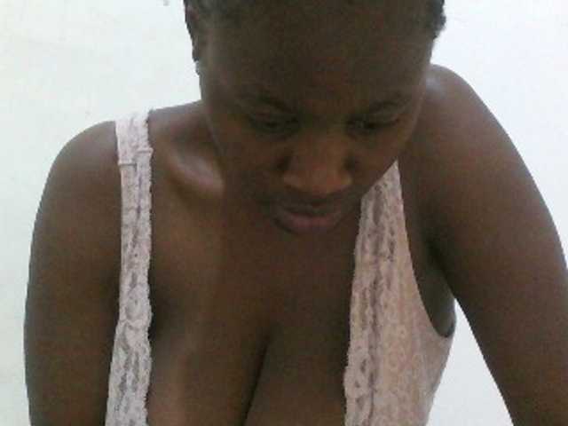 Bigboobs77's BongaCams show and profile