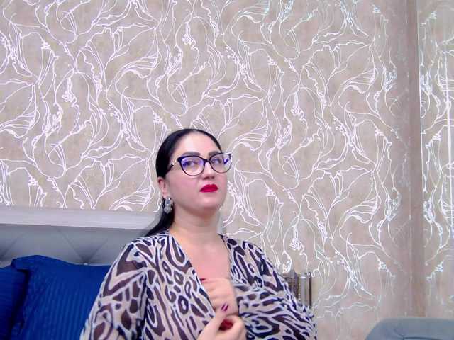 Sex chat gratuit in direct cu CassidyVelvet pe BongaCams
