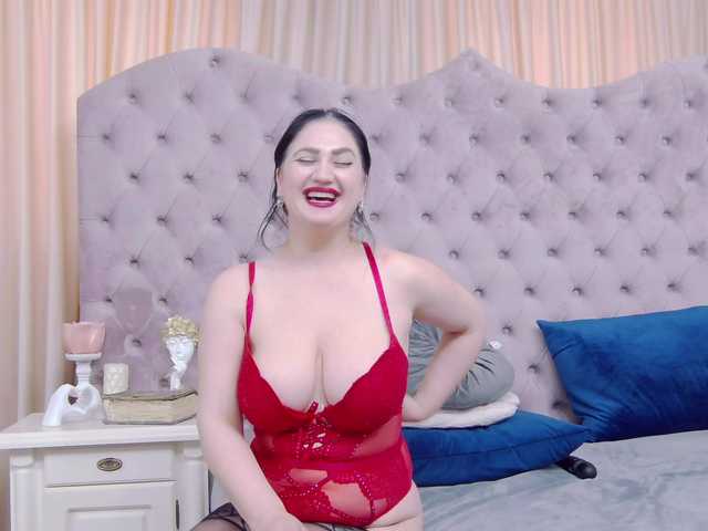 Sex chat gratuit in direct cu CassidyVelvet pe BongaCams