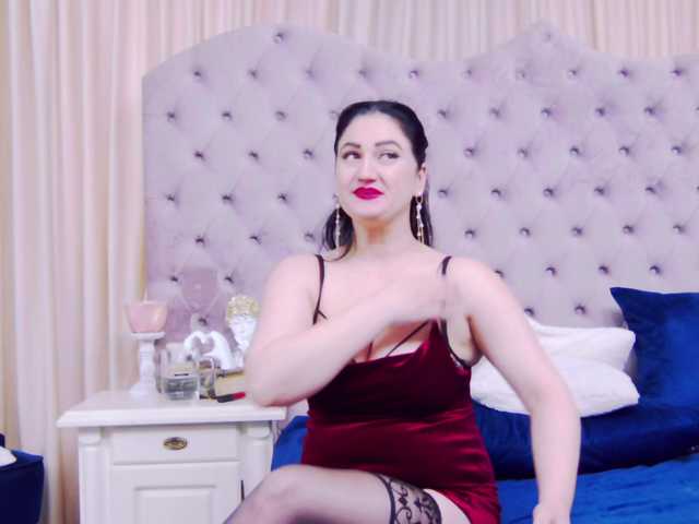 Sex chat gratuit in direct cu CassidyVelvet pe BongaCams