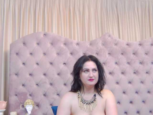 Sex chat gratuit in direct cu CassidyVelvet pe BongaCams