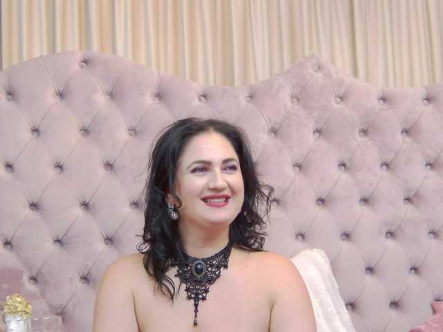 Sex chat gratuit in direct cu CassidyVelvet pe BongaCams