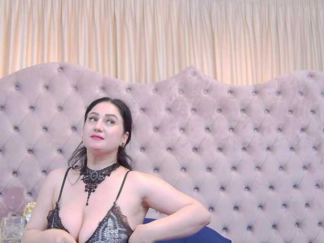 Sex chat gratuit in direct cu CassidyVelvet pe BongaCams