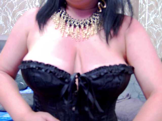 Sex chat gratuit in direct cu CassidyVelvet pe BongaCams