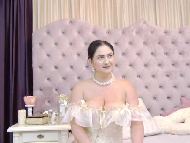 Sex chat gratuit in direct cu CassidyVelvet pe BongaCams