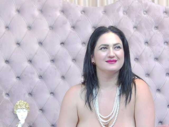 Sex chat gratuit in direct cu CassidyVelvet pe BongaCams