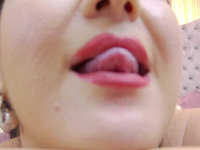 Sex chat gratuit in direct cu CassidyVelvet pe BongaCams
