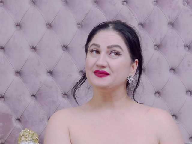 Sex chat gratuit in direct cu CassidyVelvet pe BongaCams