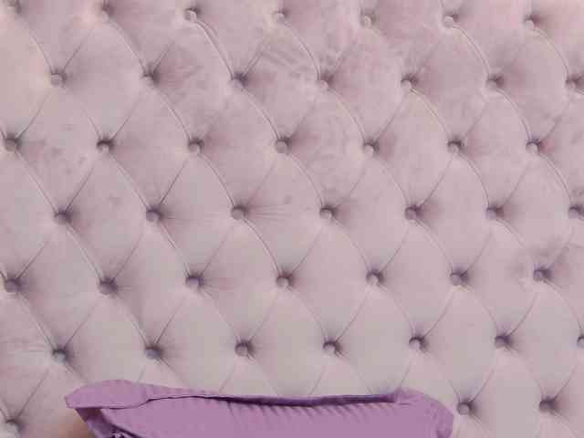 Modella: CassidyVelvet