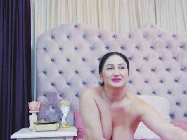 Modella: CassidyVelvet