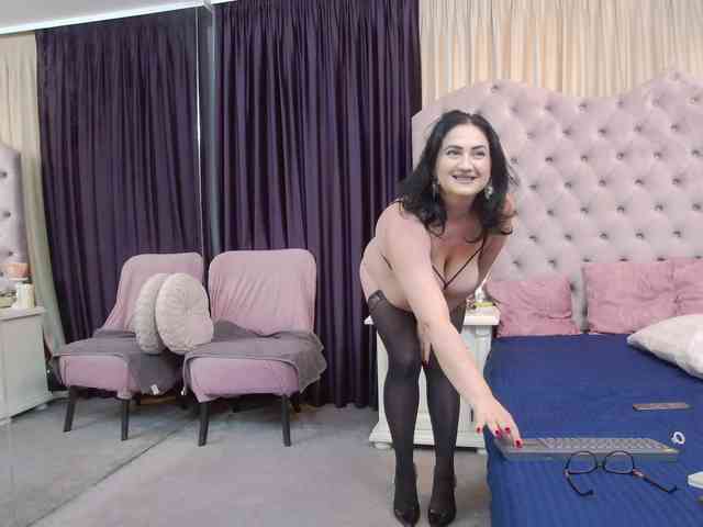 Modella: CassidyVelvet