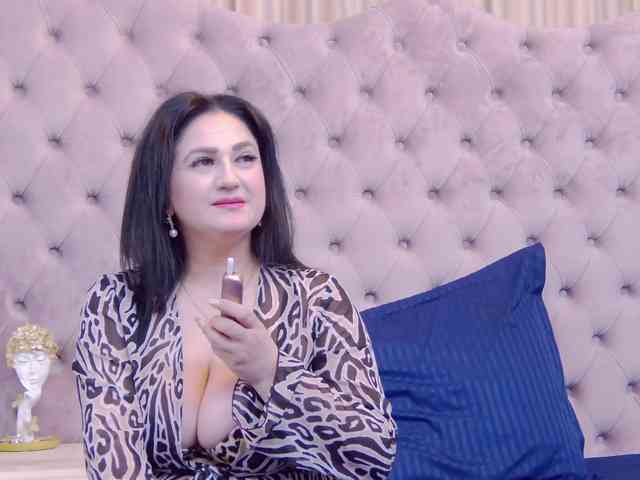 Modella: CassidyVelvet