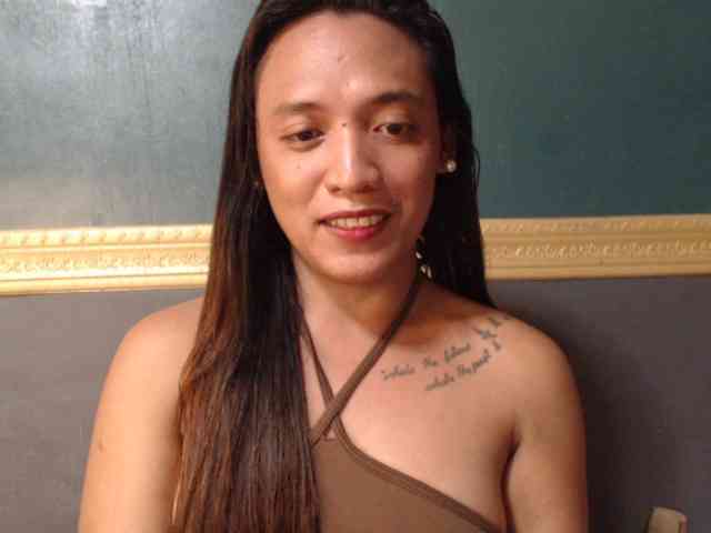 Deliciouscamgirl... Live Webcam on BongaCams