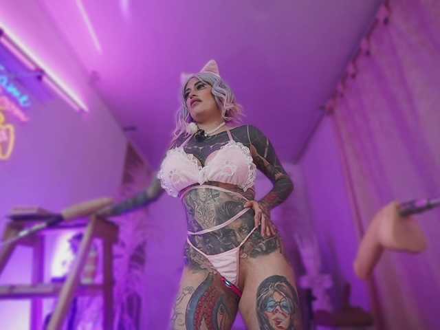 Angelacianuro live cam