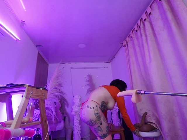 Angelacianuro Live Cam on BongaCams