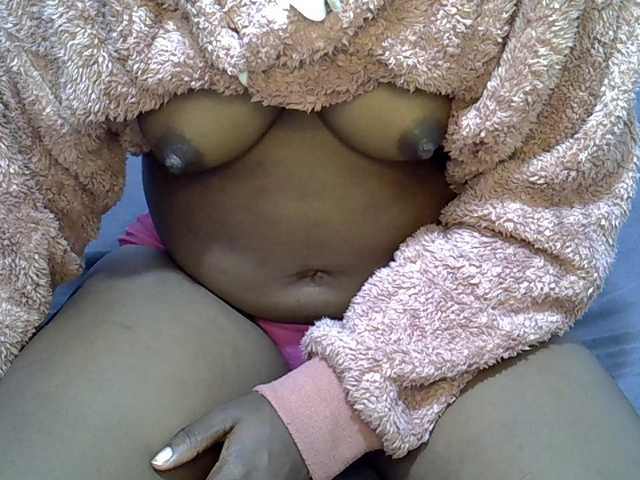 Crazychic live cam on BongaCams