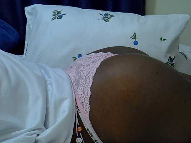 Hotberry live cam on BongaCams