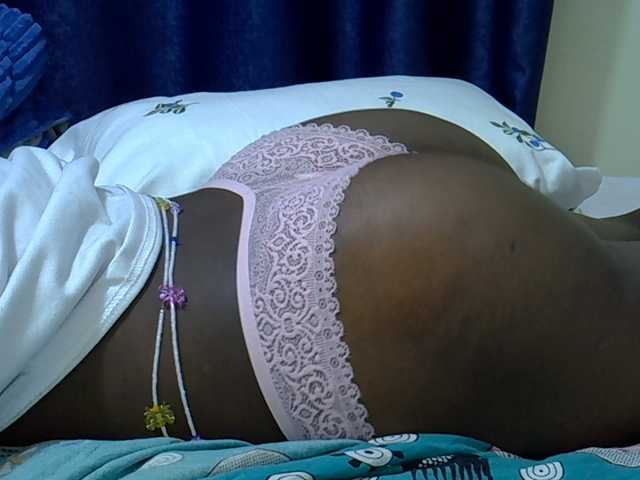 Hotberry live cam on BongaCams