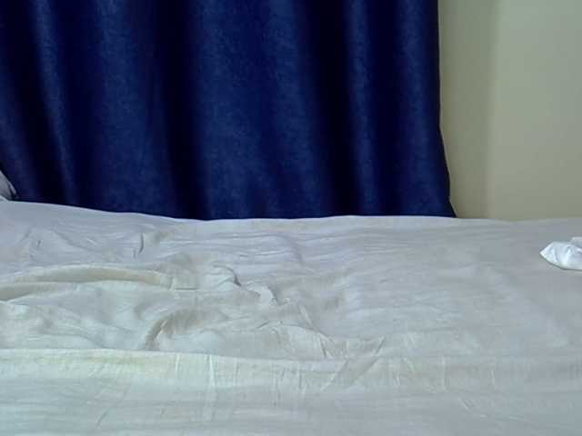 Hotberry live cam on BongaCams