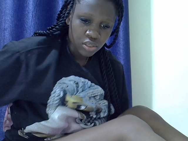 Hotberry live cam on BongaCams