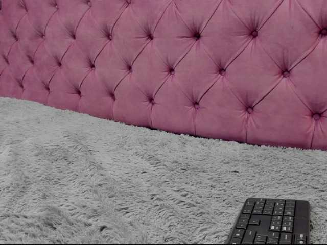 ferenanda-ss live cam on UnifiedCams