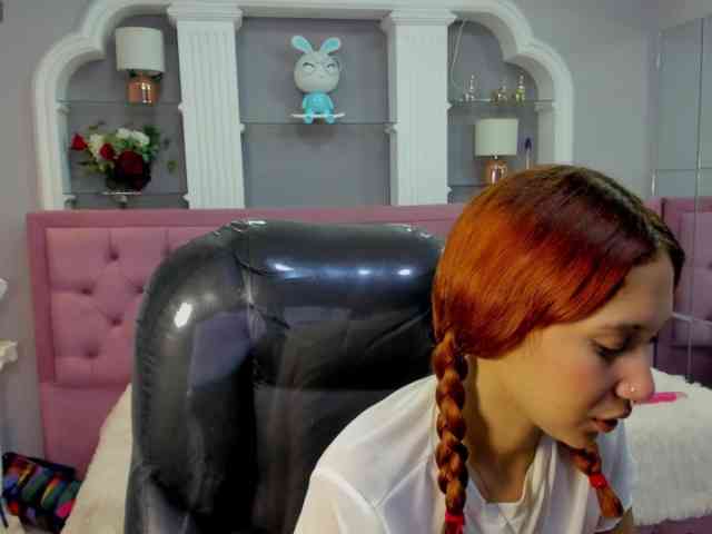 Ferenanda-ss's cam show statistics and live stream