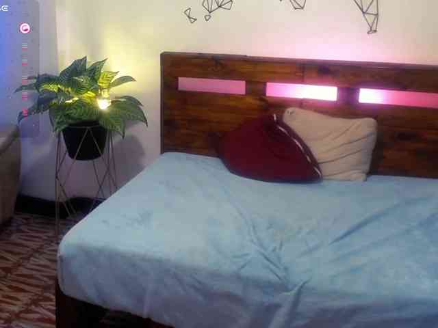 Yeseniaa25