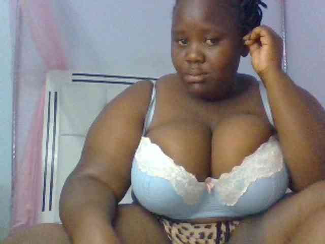 Bursty-Monique webcam