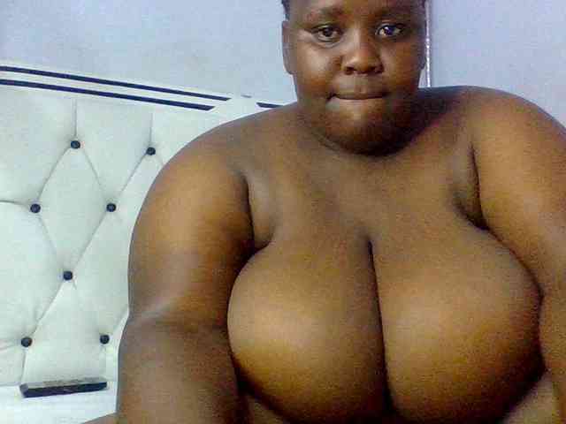 Bursty-Monique webcam