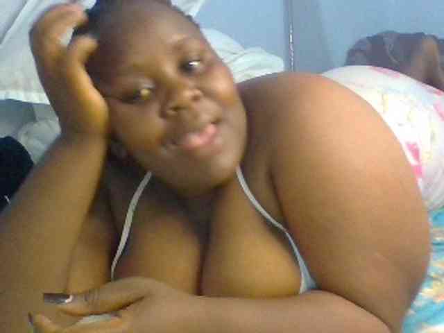 Bursty-Monique webcam