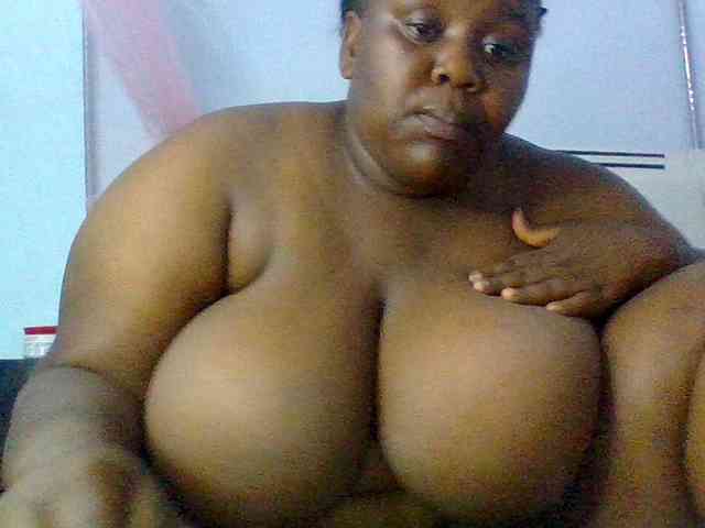Bursty-Monique webcam