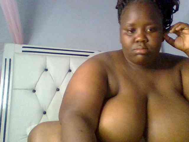 Bursty-Monique webcam