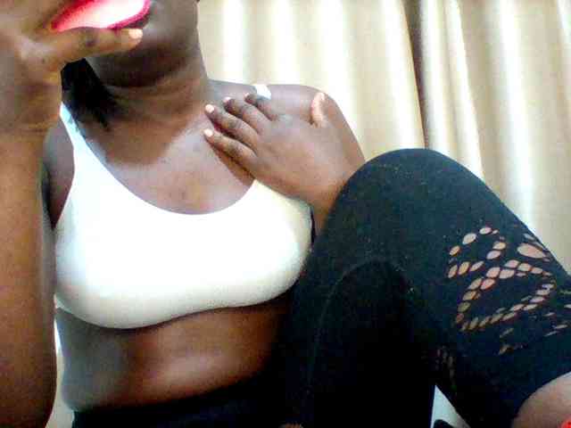 Sexybigass3 webcam