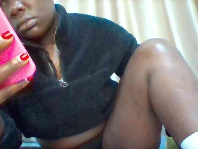 Sexybigass3 webcam