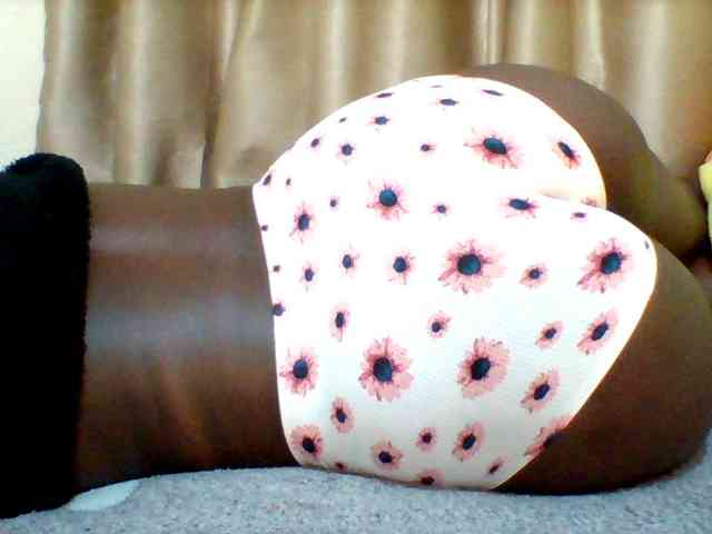 Sexybigass3 webcam