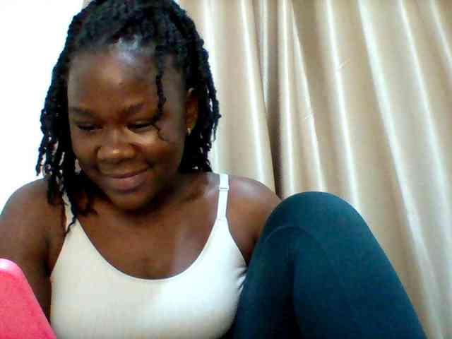 Sexybigass3 webcam
