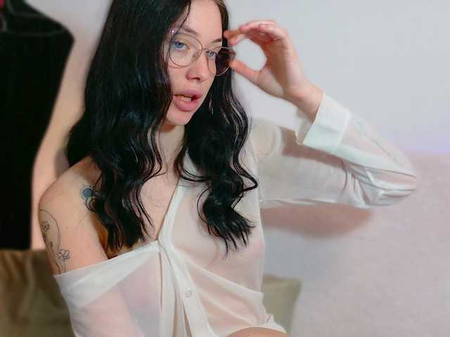 Ivanna-Rose Live Cam on BongaCams