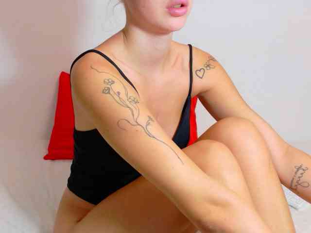 Ivanna-Rose webcam
