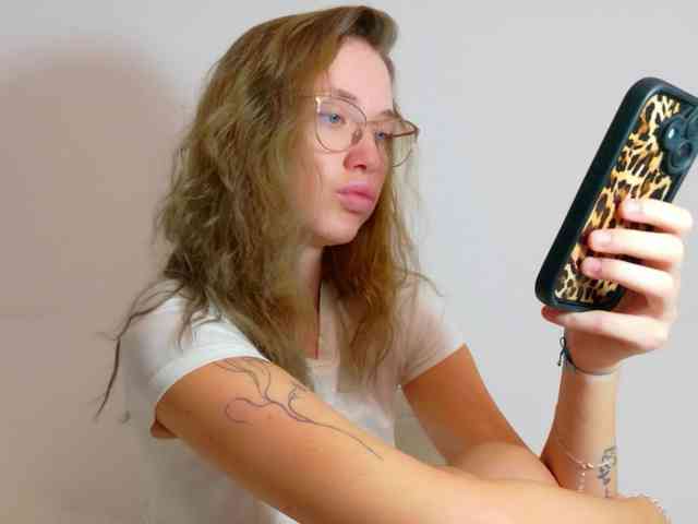 Ivanna-Rose webcam