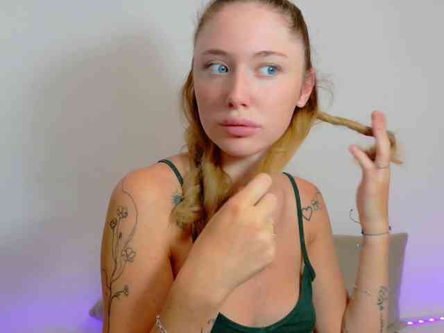 Ivanna-Rose webcam