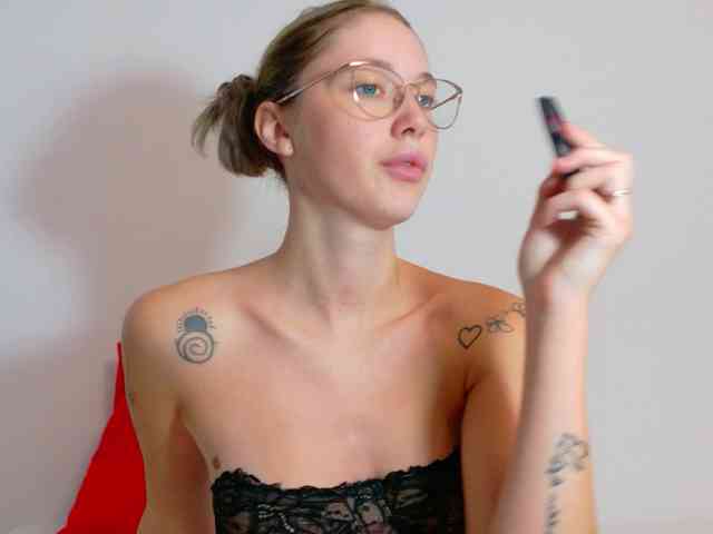 Ivanna-Rose webcam